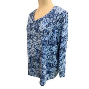 0X (14/16W) Liz & Me For Katherines Blue Pattern V-Neck